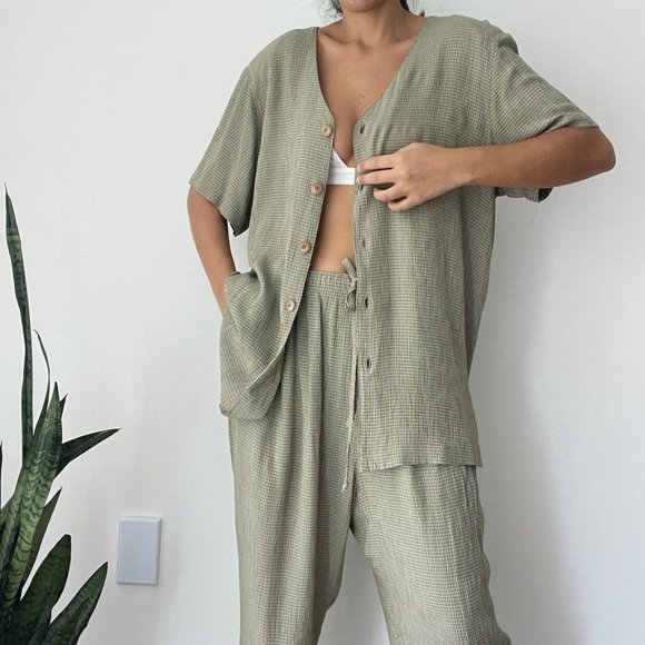 Vintage two piece button front top and trousers matching set - Picture 6 of 10